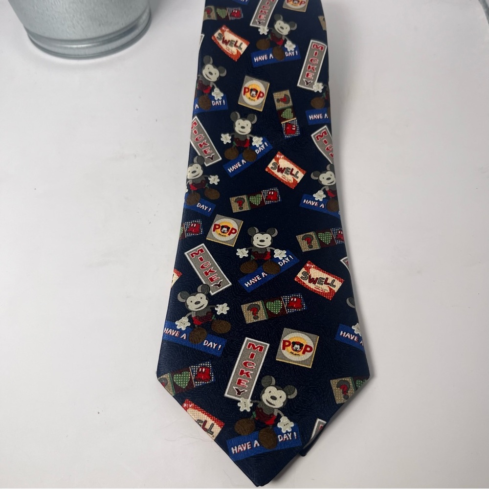 Disney Mickey Unlimited Novelty Neck‎ Tie Navy Blue Red Mickey Mouse Pop